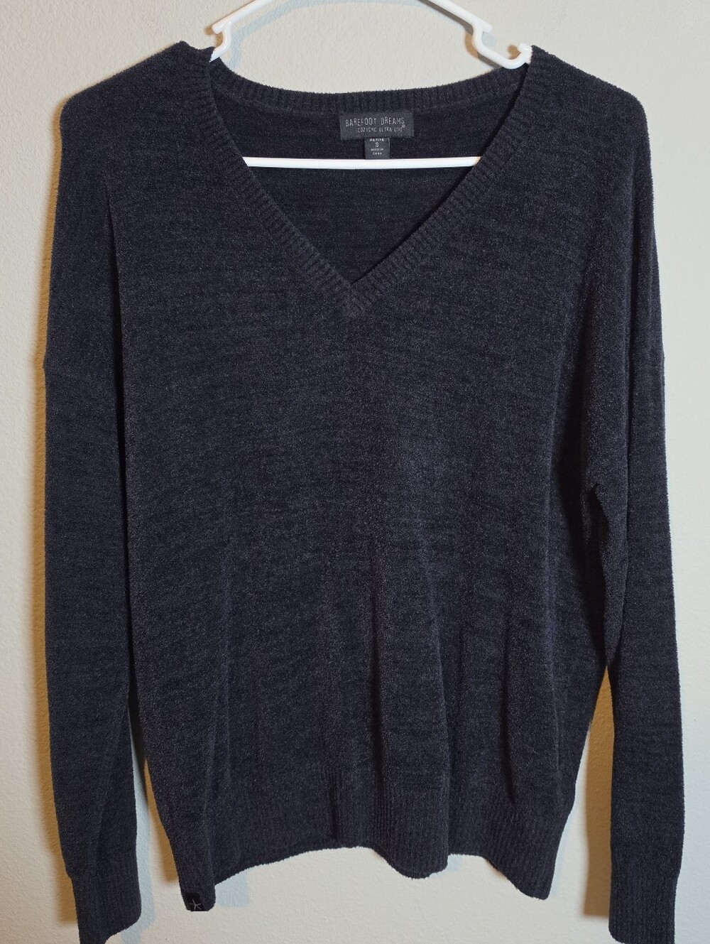 Barefoot Dreams CozyChic Ultra Lite V-Neck Pullover Sweater Charcoal Small